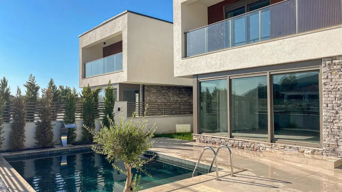 Property in Camyuva